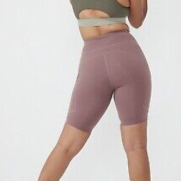 Outdoor Voices Zoom 8" Shorts In Deep Taupe - Picture 5 of 6